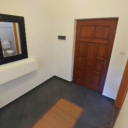 Apartament Kortina *